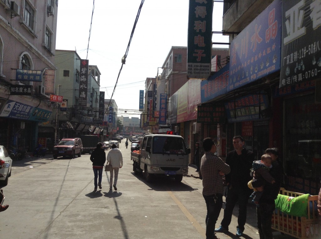 LED accessories market in Guzhen-1