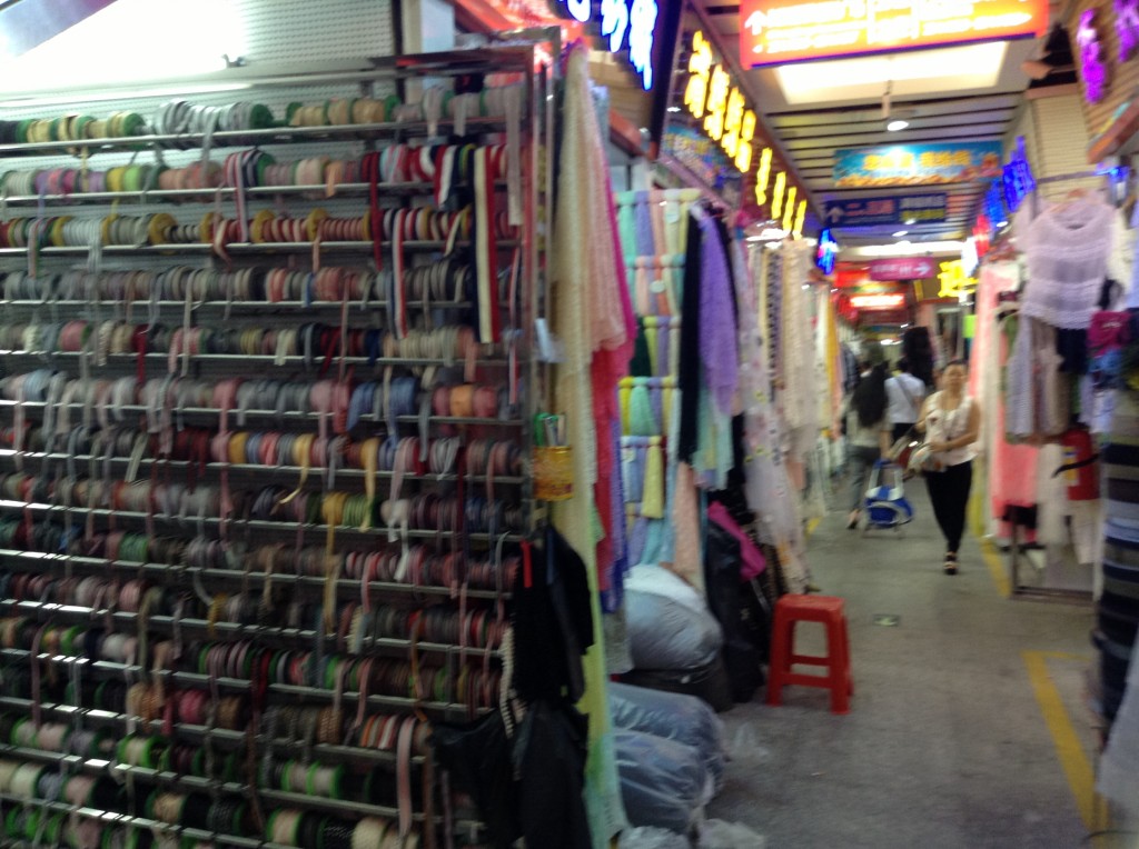 Shop in Changjiang Fabric Market-3