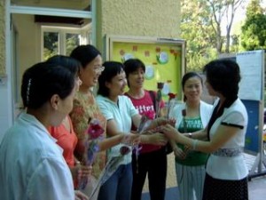 Practises for Receiving Gifts in China