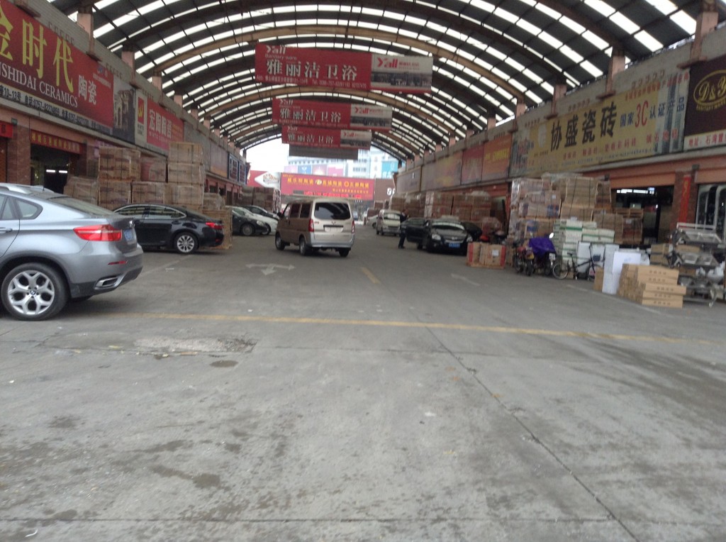 Inside Foshan Shiwan Zhiye Ceramic Markets-2