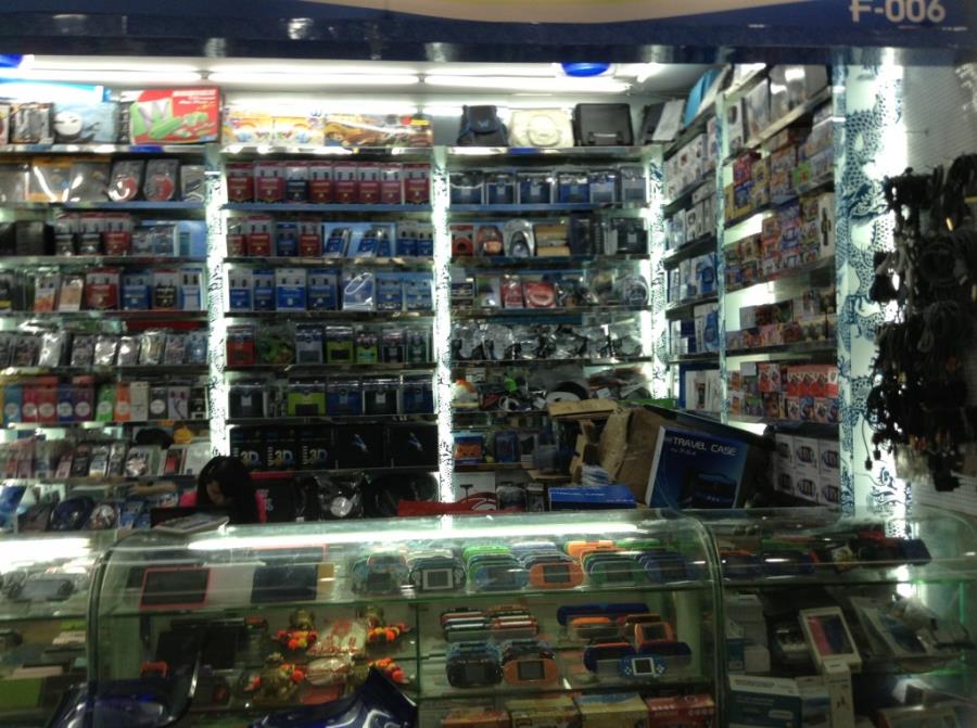 Wholesale Phone Cases Shop in Guangzhou Xidier Electronic Market-8