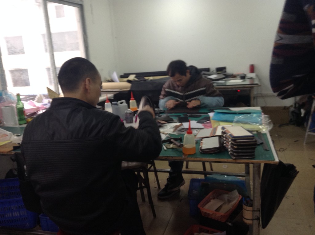 Glue spraying in guangzhou leather factory-1