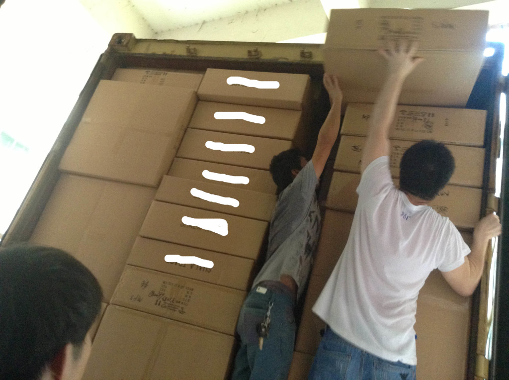 Loading LED container in Guzhen-9