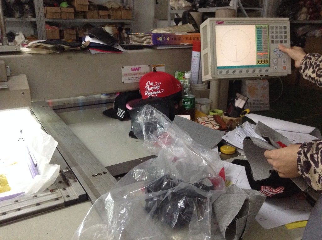 Workshop of Guangzhou Hats Manufacturer-6
