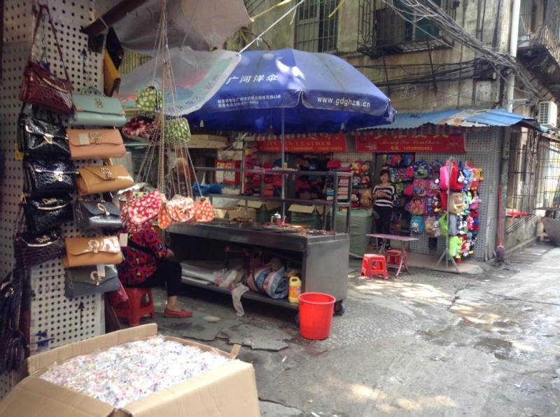Small Street in Shui dian jie handbag market-3