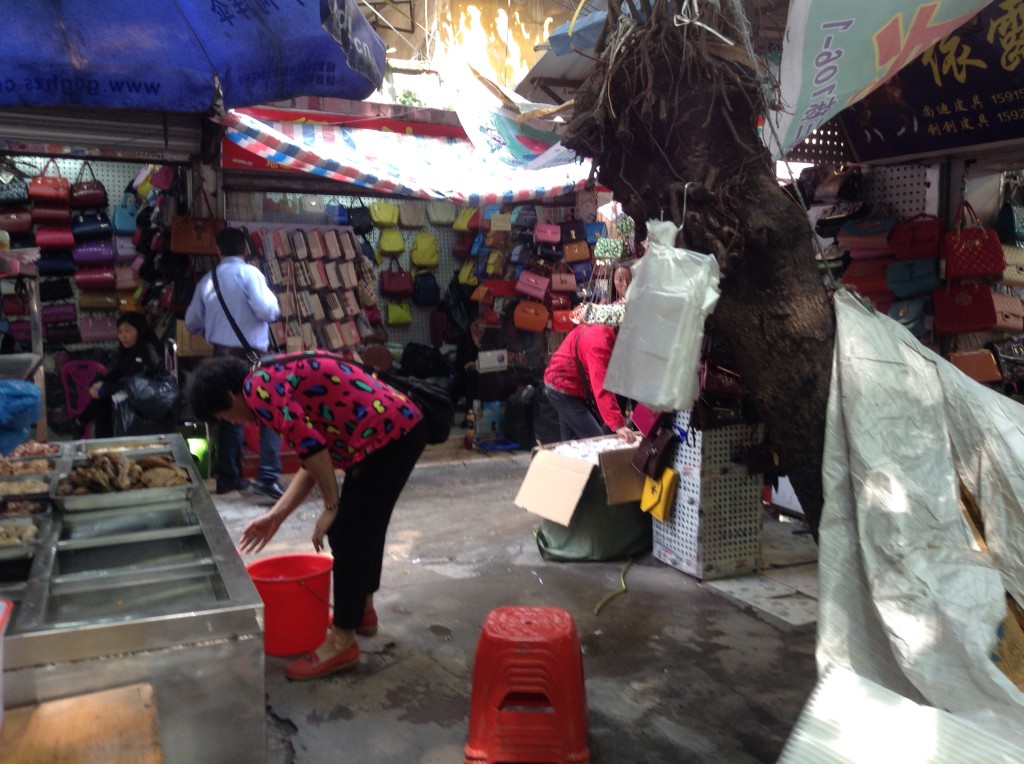 Small Street in Shui dian jie handbag market-4