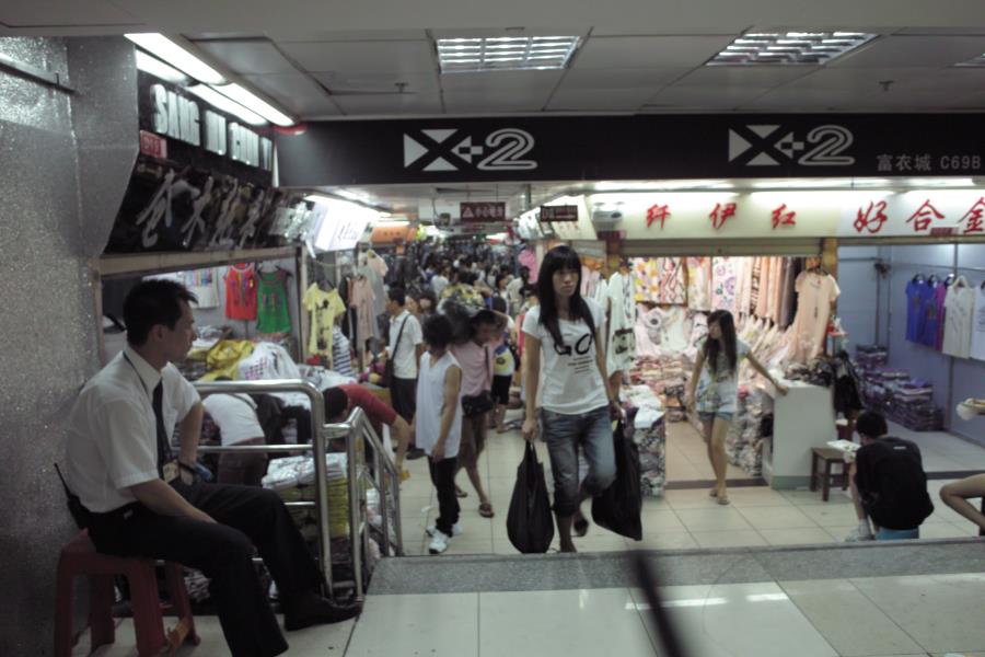 Shi San Hang Clothes Wholesale Markets Business in Guangzhou