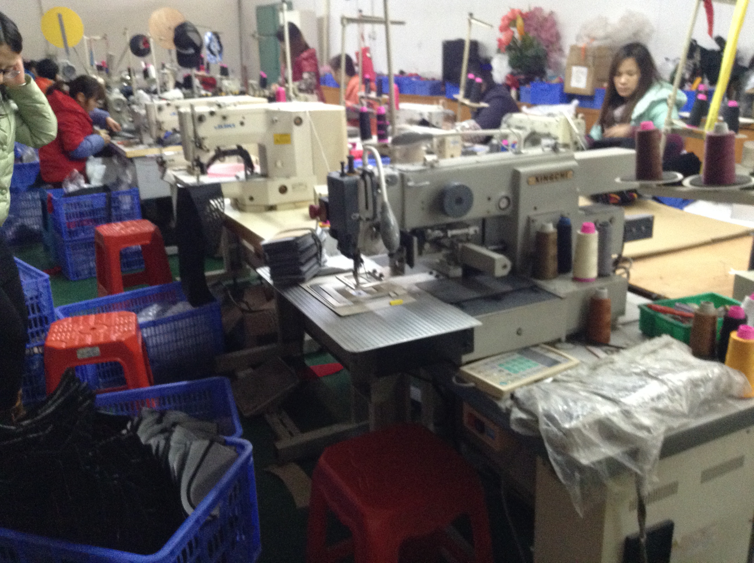Workshop of Guangzhou Hats Manufacturer-2