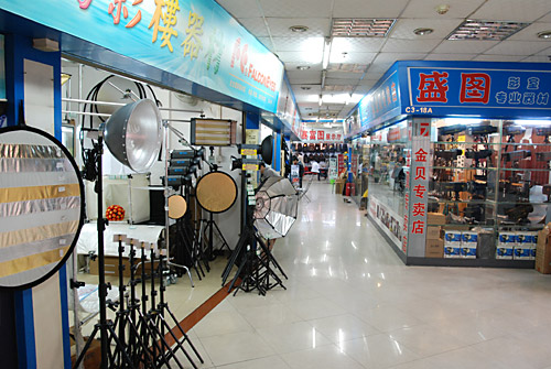 Shengxian Photography Equipment Market in Guangzhou, China-6