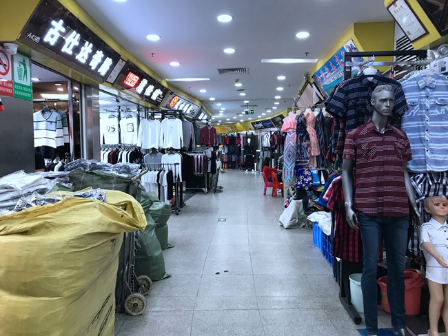 Guangdong Yimin Clothes Market in China-3