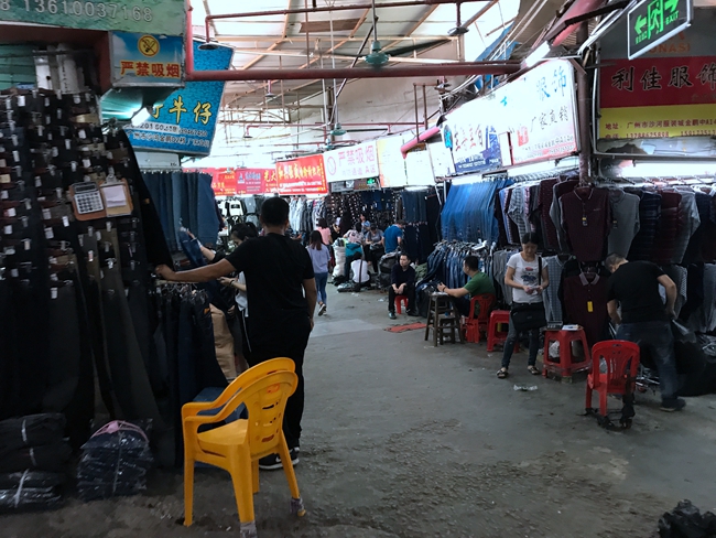 Jinpeng Clothing Market in Guangzhou, China-2