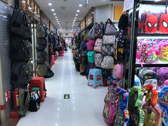 Ladies Bag at Rs 300/bag | Women Shoulder Bags in Navi Mumbai | ID:  14060111733