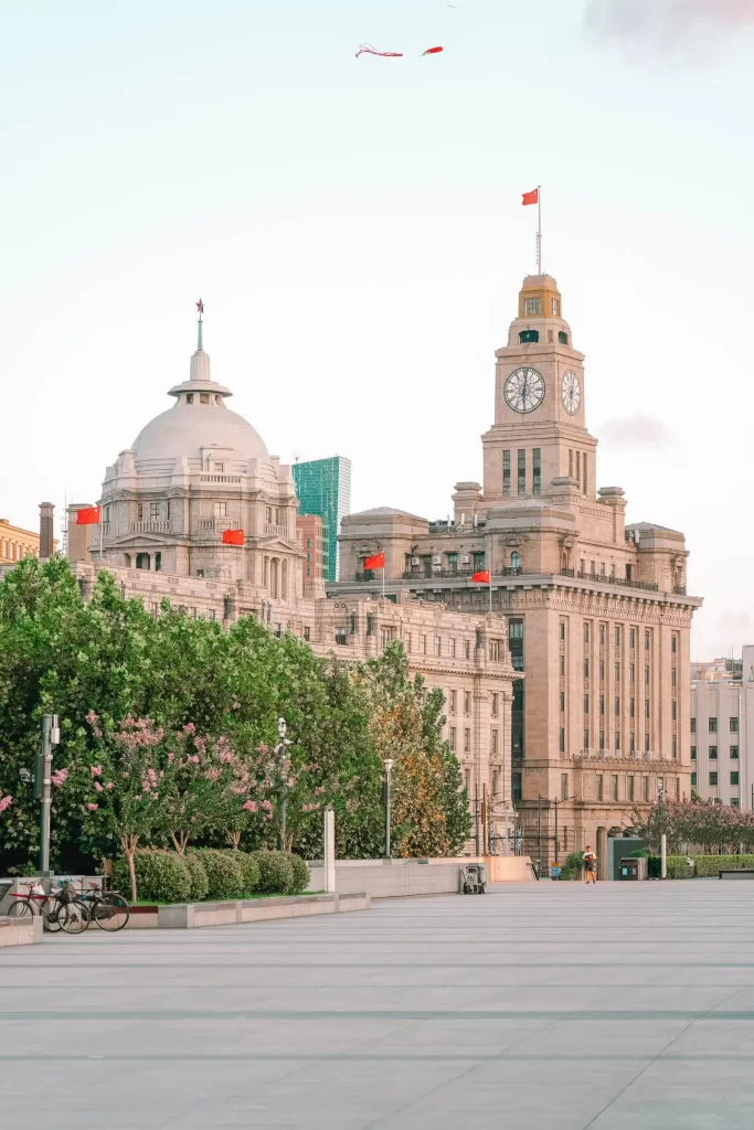 Stroll Around the Bund in Shanghai