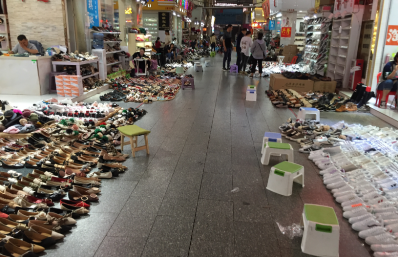 Shoes Stores inside China Footwear Wholesale Market-2